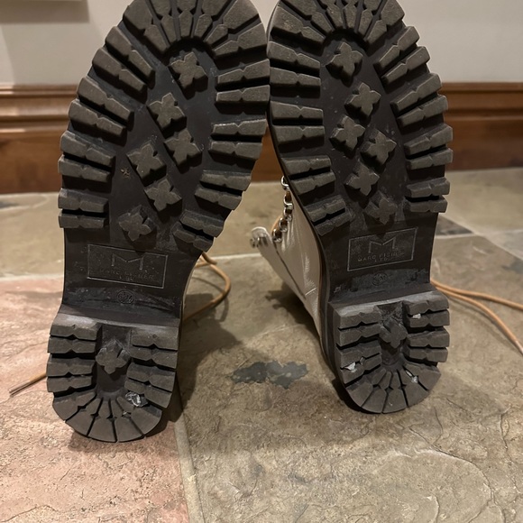 Marc Fisher IZZIE LUGSOLE ANKLE BOOT - Picture 5 of 8